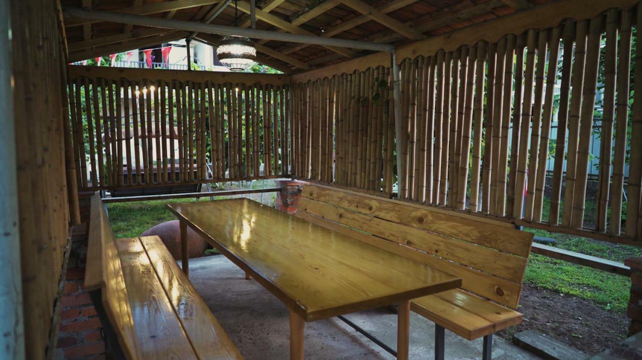 Lazika Hotel Zugdidi Luaran gambar